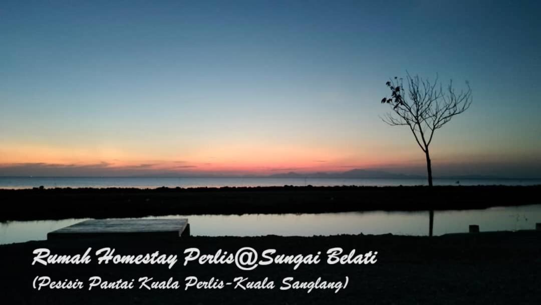 Вилла Rhumah Sungai Belati Simpang Empat  Экстерьер фото
