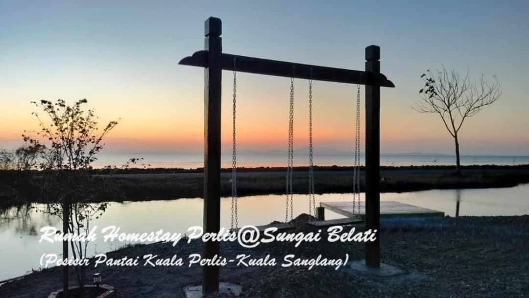 Вилла Rhumah Sungai Belati Simpang Empat  Экстерьер фото