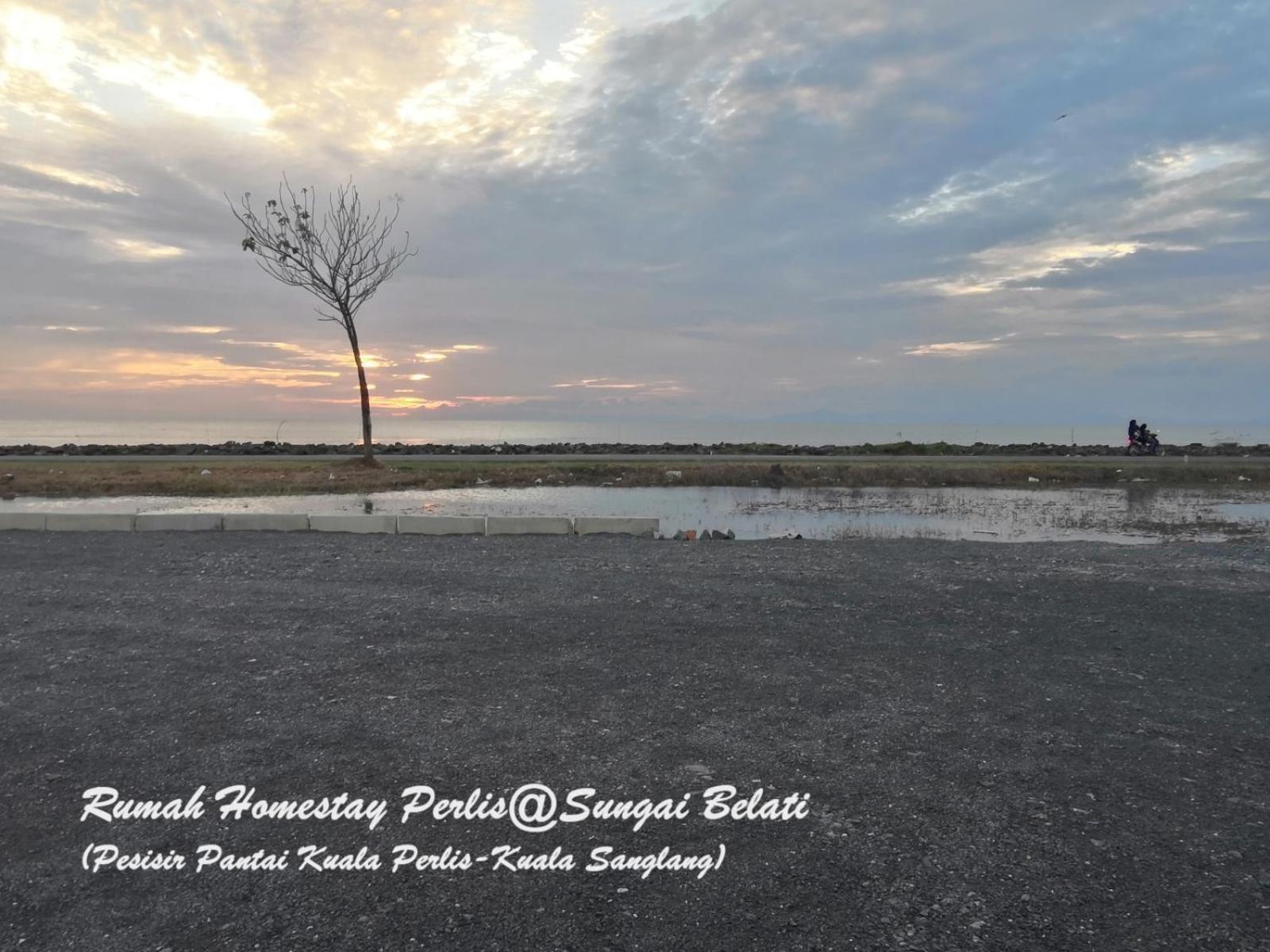 Вилла Rhumah Sungai Belati Simpang Empat  Экстерьер фото