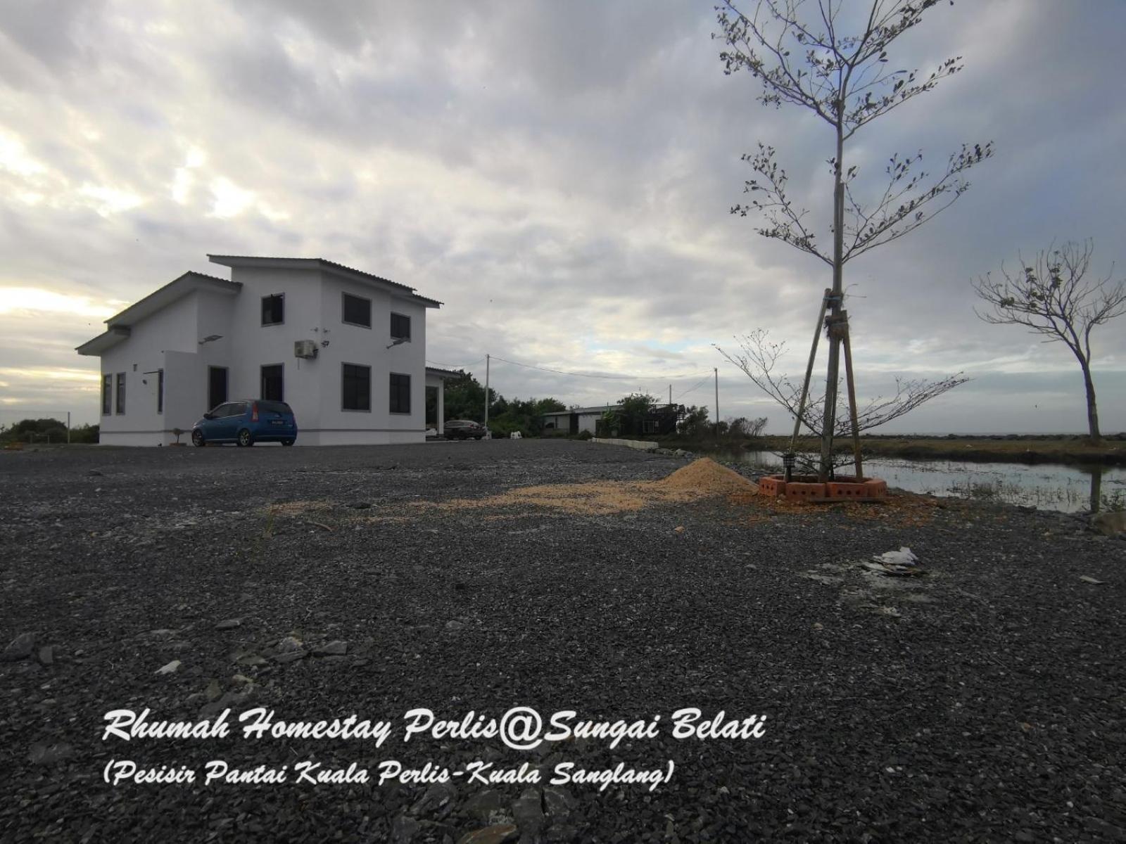 Вилла Rhumah Sungai Belati Simpang Empat  Экстерьер фото